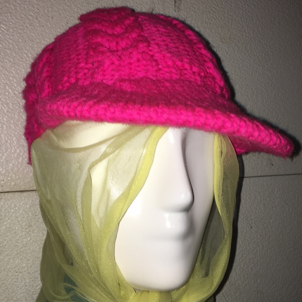 mim-pi pink hat
